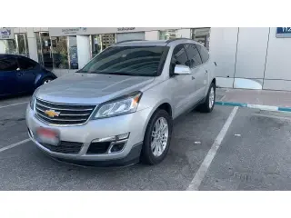 2013 Chevrolet Traverse في Abu Dhabi سيارة مستعملة