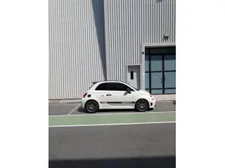 2023 Fiat Abarth في Dubai سيارة مستعملة