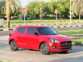 2023 Suzuki Swift في Dubai سيارة مستعملة