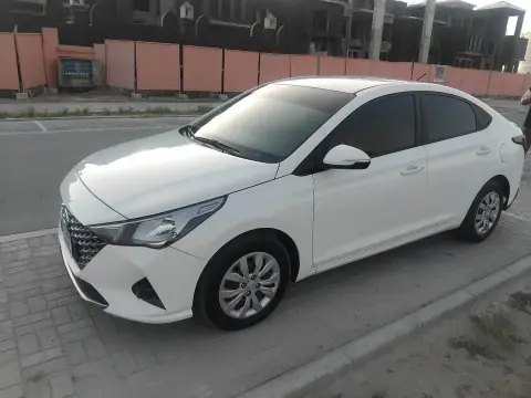 2022 Hyundai Accent Limited