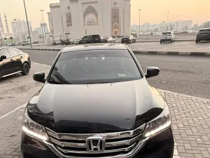 2015 هوندا أكورد Hybrid