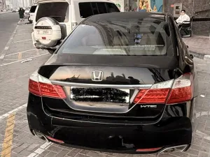 2015 هوندا أكورد Hybrid
