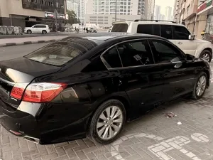 2015 هوندا أكورد Hybrid