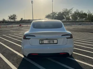 2024 تسلا موديل 3 standard