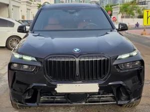 2025 بي أم دابليو اكس - 7 40i M