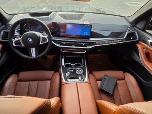 2025 بي أم دابليو اكس - 7 40i M