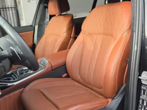 2025 بي أم دابليو اكس - 7 40i M