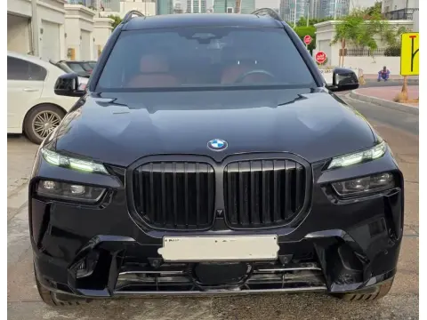 2025 بي أم دابليو اكس - 7 40i M