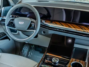 2025 Cadillac Escalade Sport Platinum