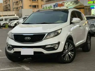 2015 Kia Sportage في Dubai سيارة مستعملة