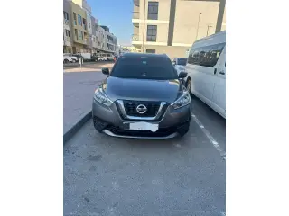 2018 Nissan KICKS في Dubai سيارة مستعملة