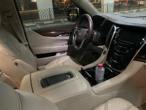 2017 Cadillac Escalade Luxury