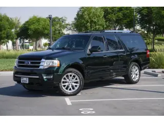 2016 Ford Expedition في Dubai سيارة مستعملة