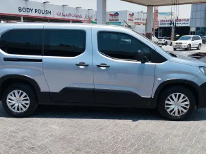 2022 Peugeot Rifter No Trim