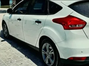 2017 فورد فوكس S