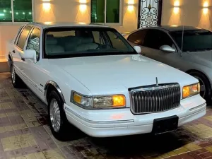 1997 Lincoln Town Car Signature