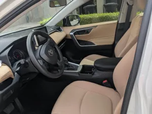 2025 Toyota Rav4 Platinum