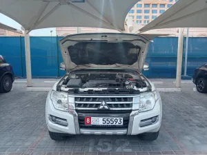 2018 ميتسوبيشي باجيرو GT