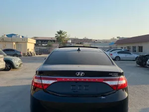 2012 هيونداي أزيرا GL