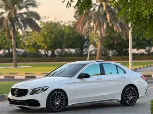 2015 مرسيدس-بنز آلفئة - C C200