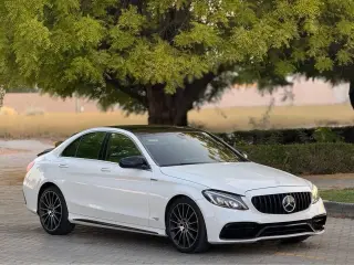 2015 Mercedes-Benz C-Class في Sharjah سيارة مستعملة