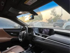 2020 Lexus ES ES300h