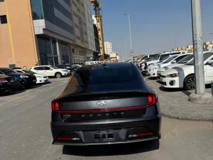 2022 هيونداي سوناتا SE