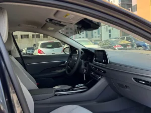 2022 هيونداي سوناتا SE