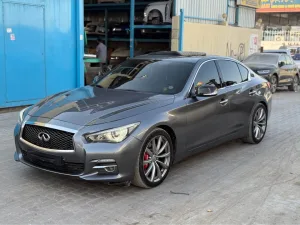2017 إنفينيتي كيو٥٠ Red Sport 400