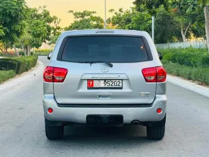 2013 تويوتا سيكويا Limited