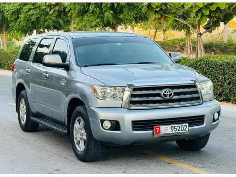 2013 تويوتا سيكويا Limited