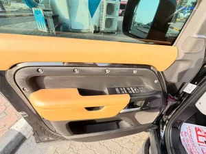 2025 Land Rover Defender 110 X-Dynamic HSE