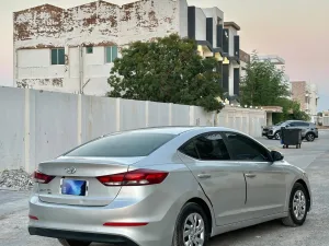 2018 هيونداي النترا Limited