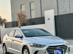 2018 هيونداي النترا Limited