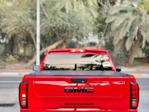 2023 GMC Sierra Pro