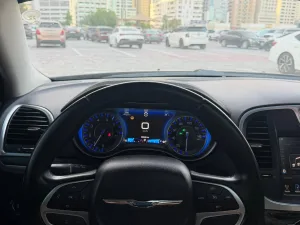 2017 كرايسلر ٣٠٠ C