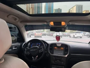 2017 كرايسلر ٣٠٠ C