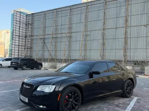 2017 كرايسلر ٣٠٠ C