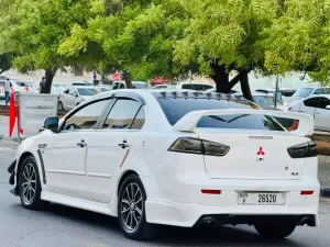 2016 ميتسوبيشي لانسر GLS
