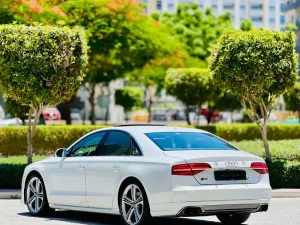 2015 اودي اس ٨ Plus