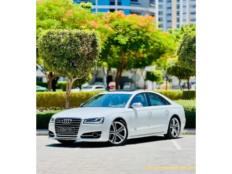 2015 اودي اس ٨ Plus
