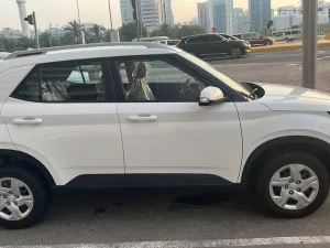 2024 هيونداي فينيو Limited