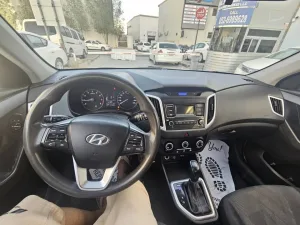 2020 هيونداي كريتا E