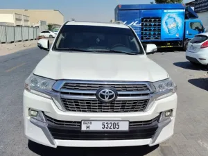 2015 تويوتا لاند كروزر GXR GT