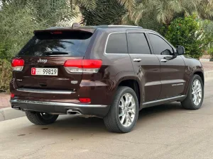 2015 جييب جراند شيروكي SRT