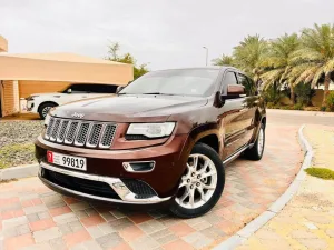 2015 جييب جراند شيروكي SRT