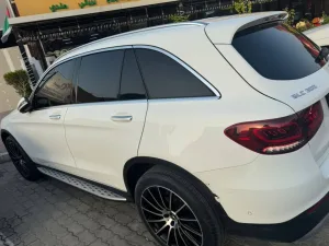 2022 مرسيدس-بنز GLC - جي ال سي GLC300