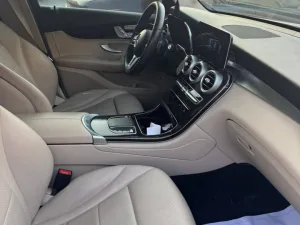 2022 مرسيدس-بنز GLC - جي ال سي GLC300