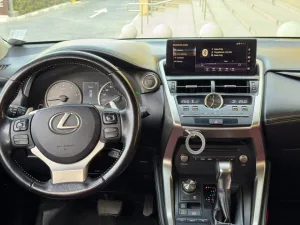 2018 لكزس NX - ان اكس NX300
