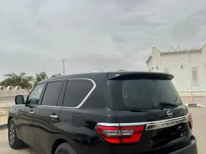 2014 Infiniti QX80 Premium select